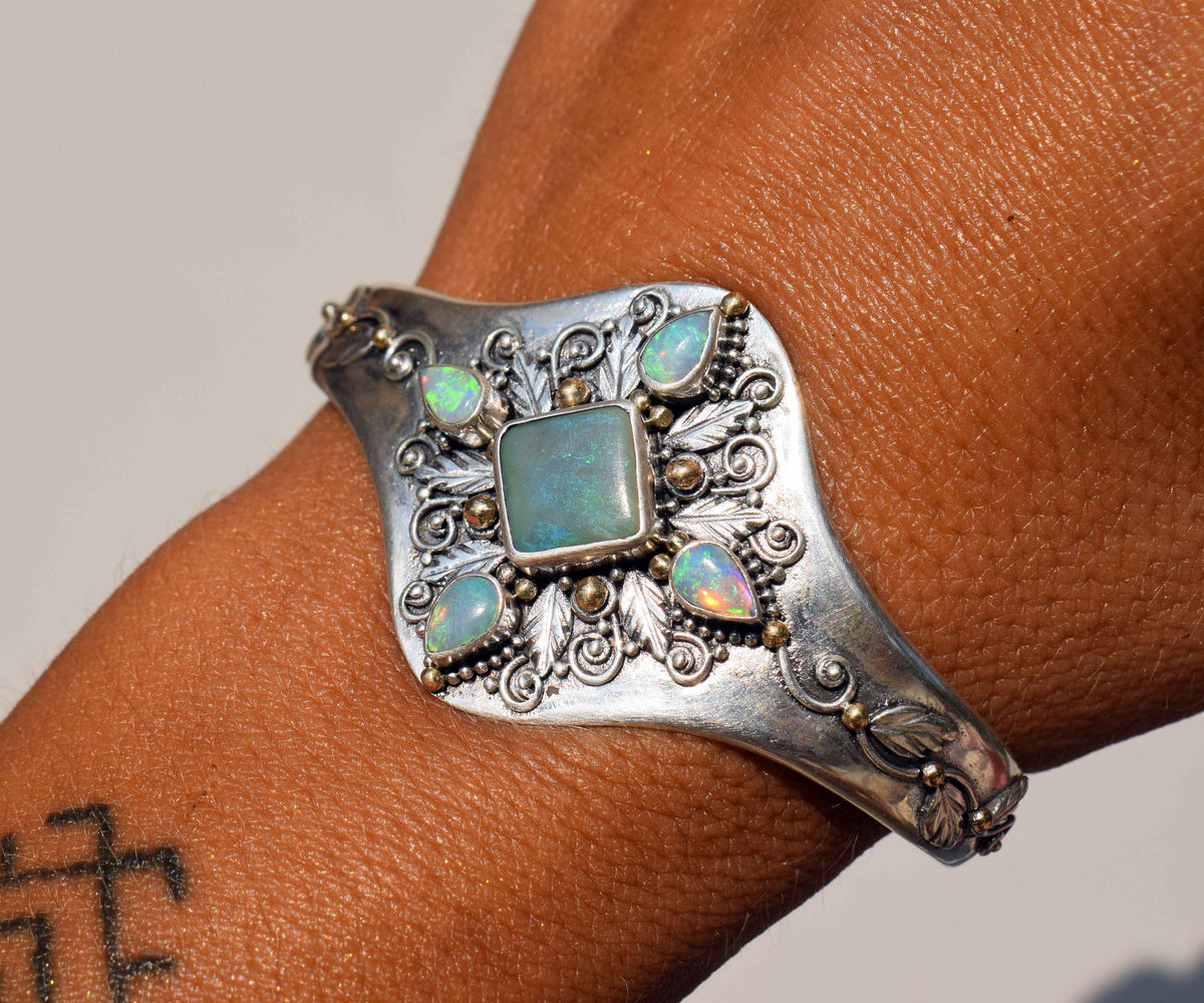 Brazalete Pocahontas Opalo