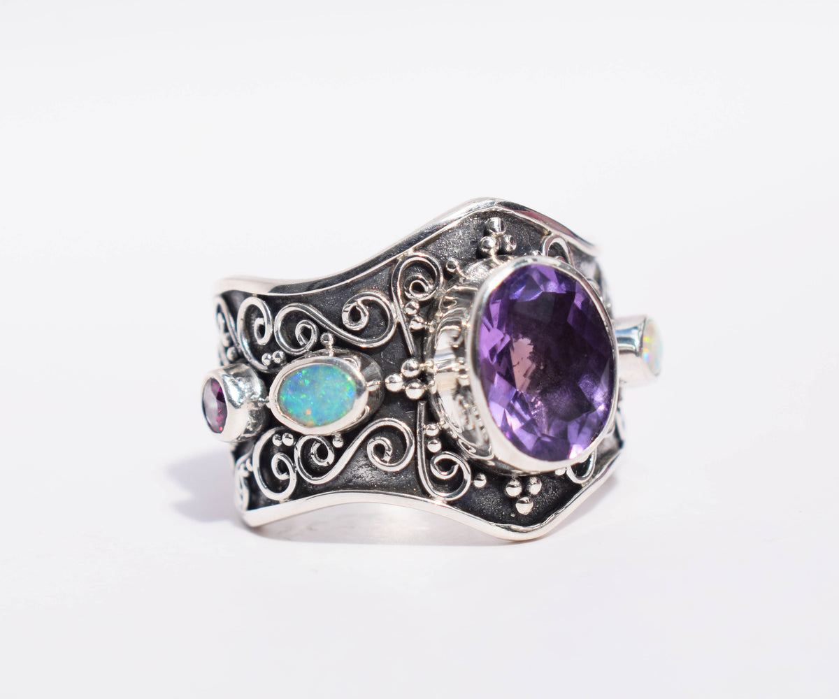 Anillo Makara Amatista