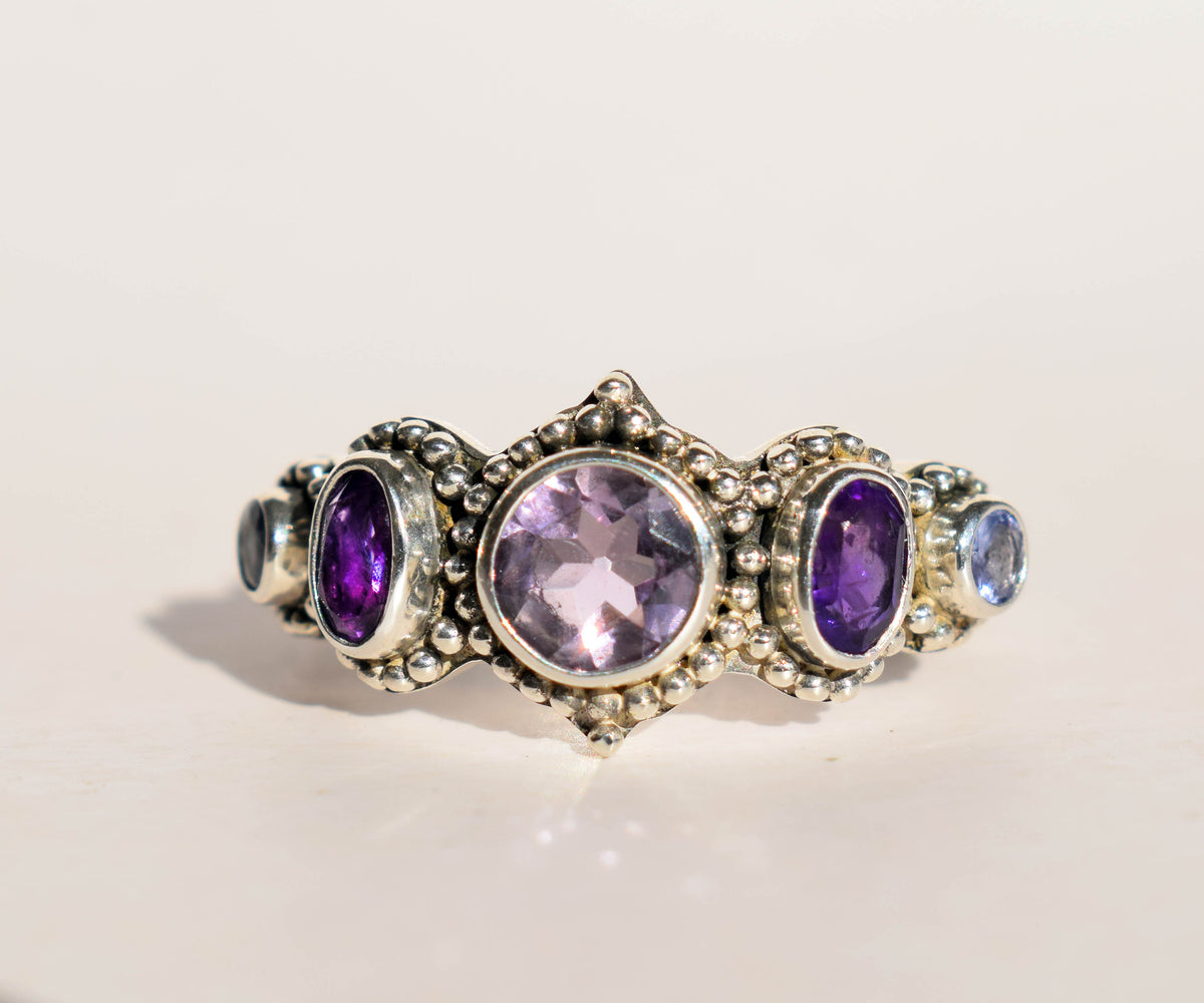 Anillo Petra Turmalina Morada