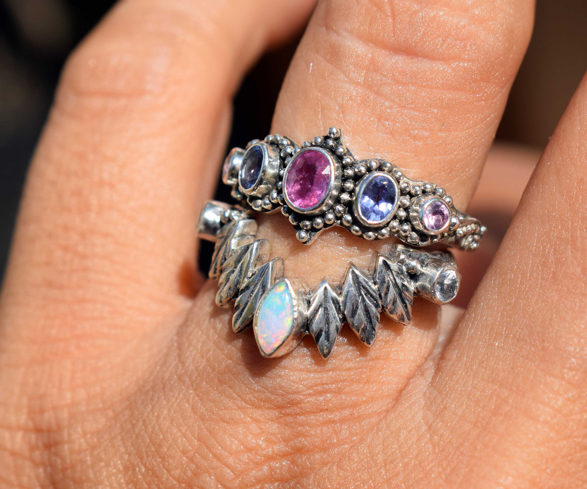 Anillo Pocahontas Fusión Ópalo Topacios