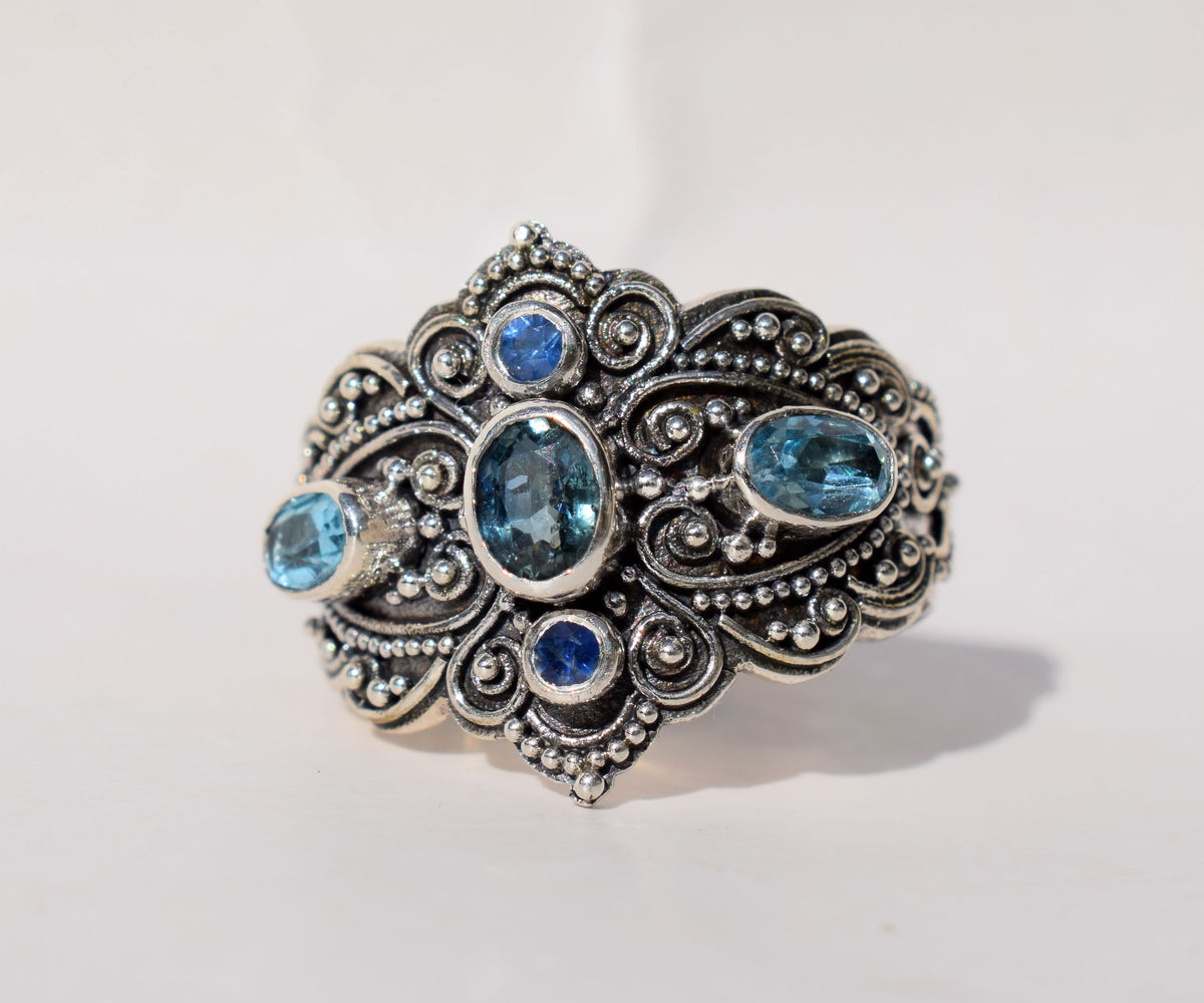 Anillo Kerala Zafiro