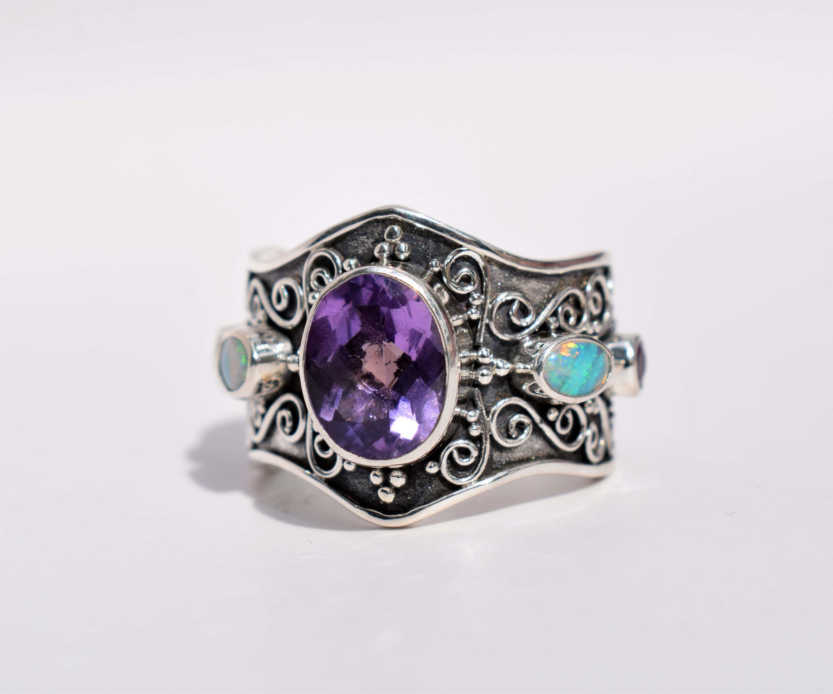 Anillo Makara Amatista