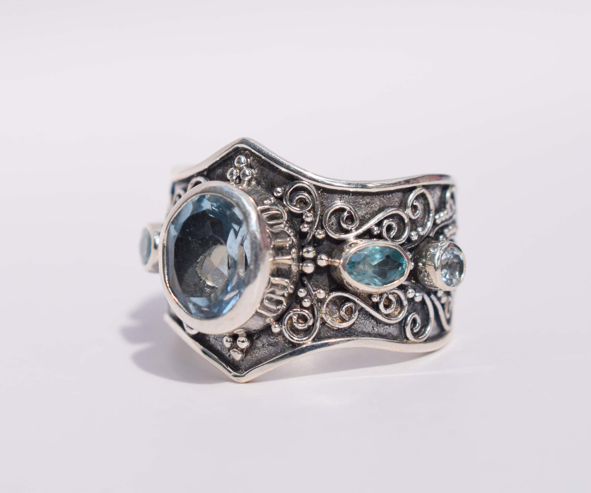 Anillo Makara Topacio