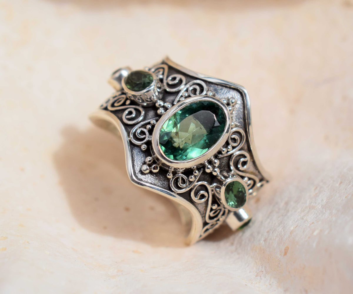 Anillo Makara Apatita