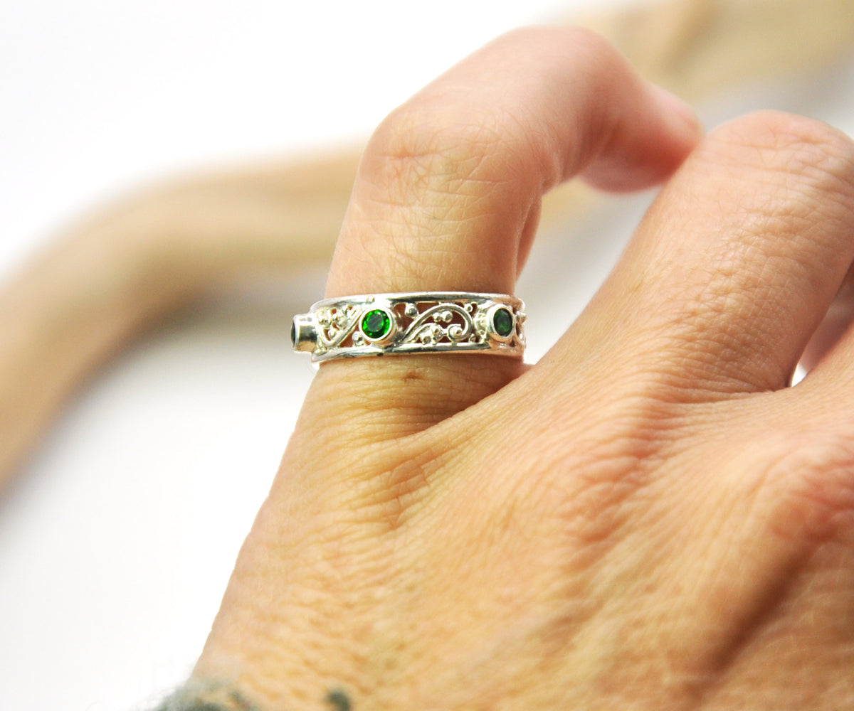 Anillo Basic Open Tsavoritas