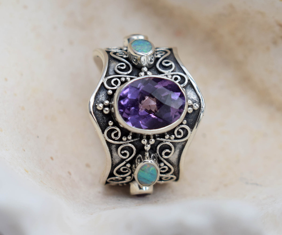 Anillo Makara Amatista