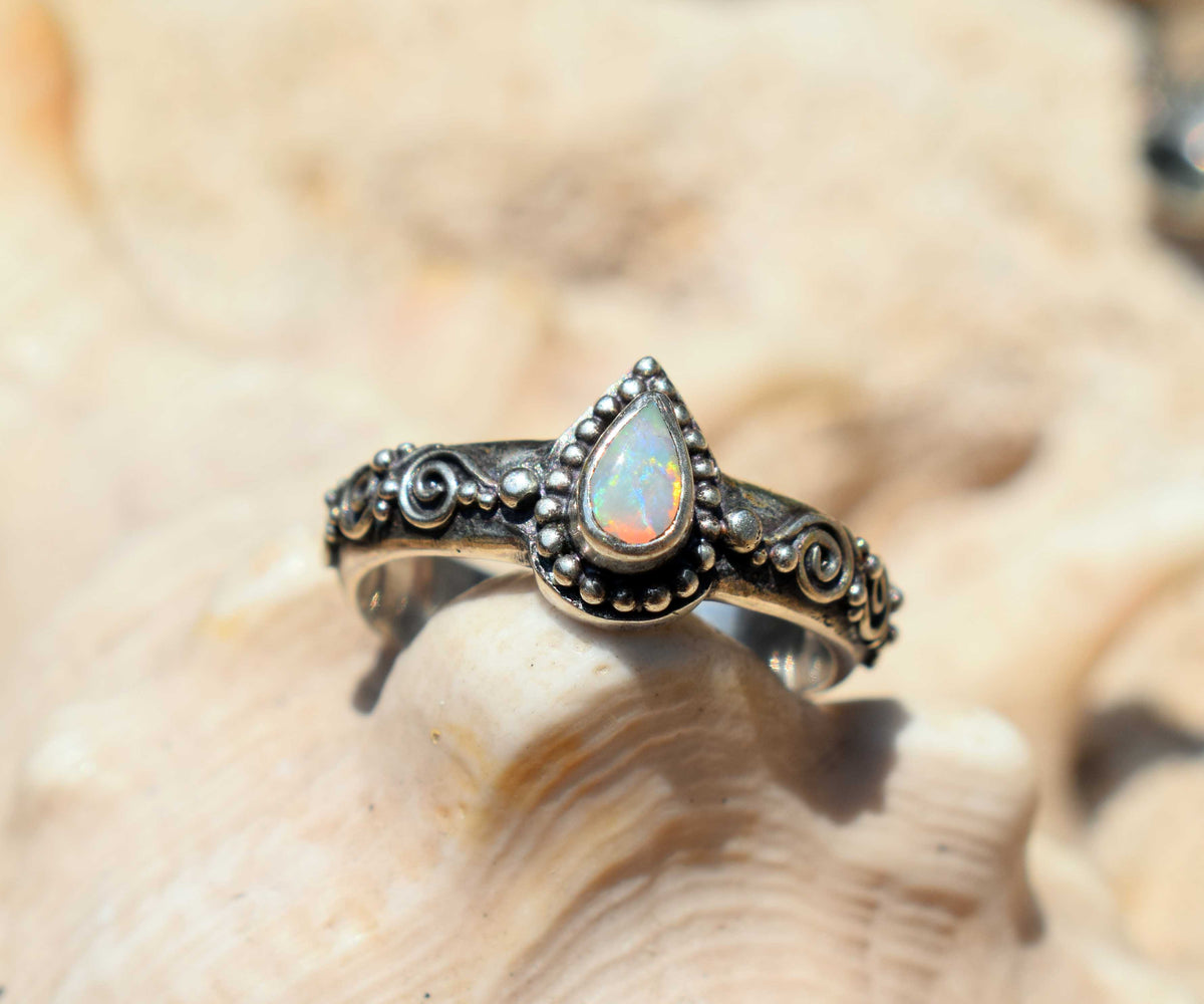 Anillo Pie Dreams Opalo gota