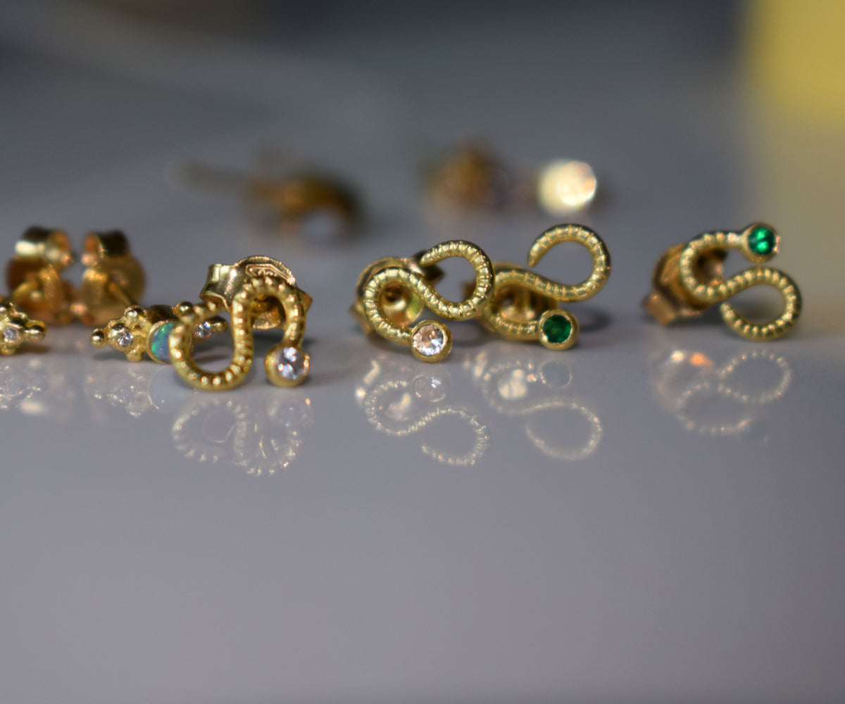 Snake Studs Esmeralda