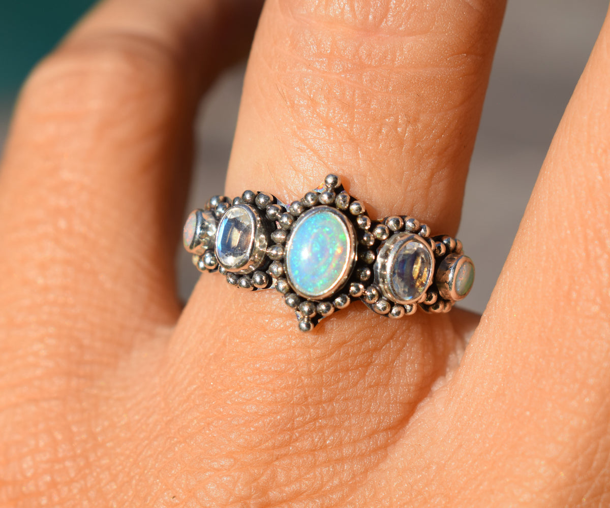 Anillo Petra Ópalo Piedra Luna