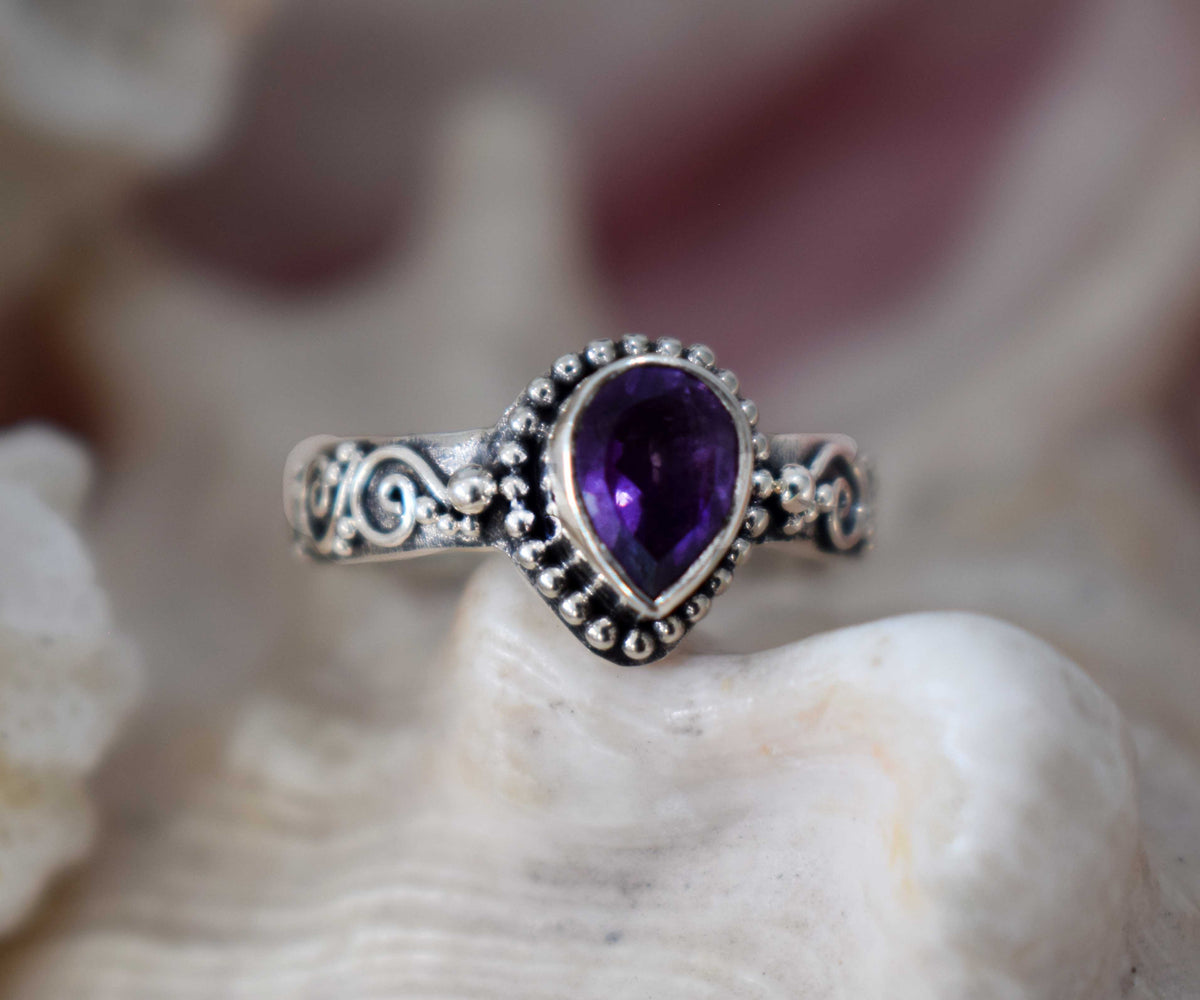 Anillo Pie Dreams Amatista gota