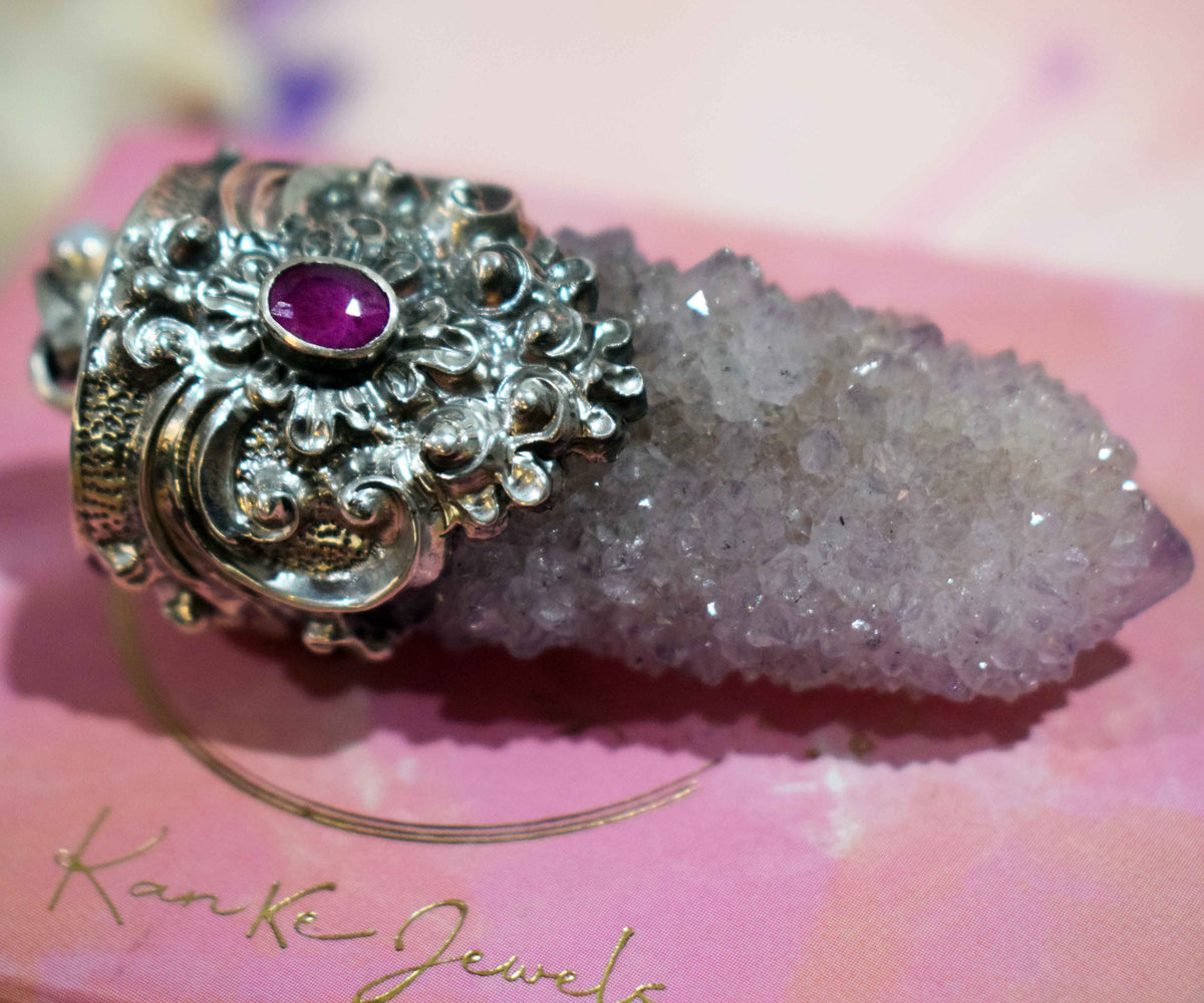 Amuleto Spirit Rubí