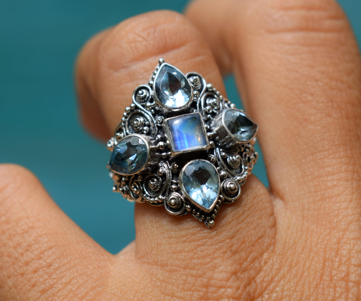 Anillo Goa Piedra Luna
