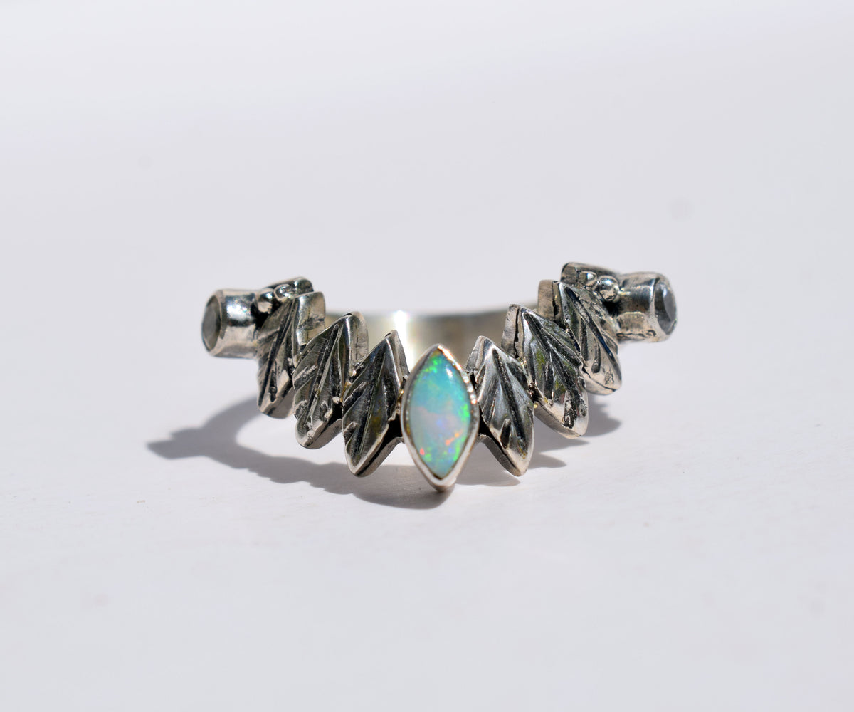 Anillo Pocahontas Fusión Ópalo Topacios