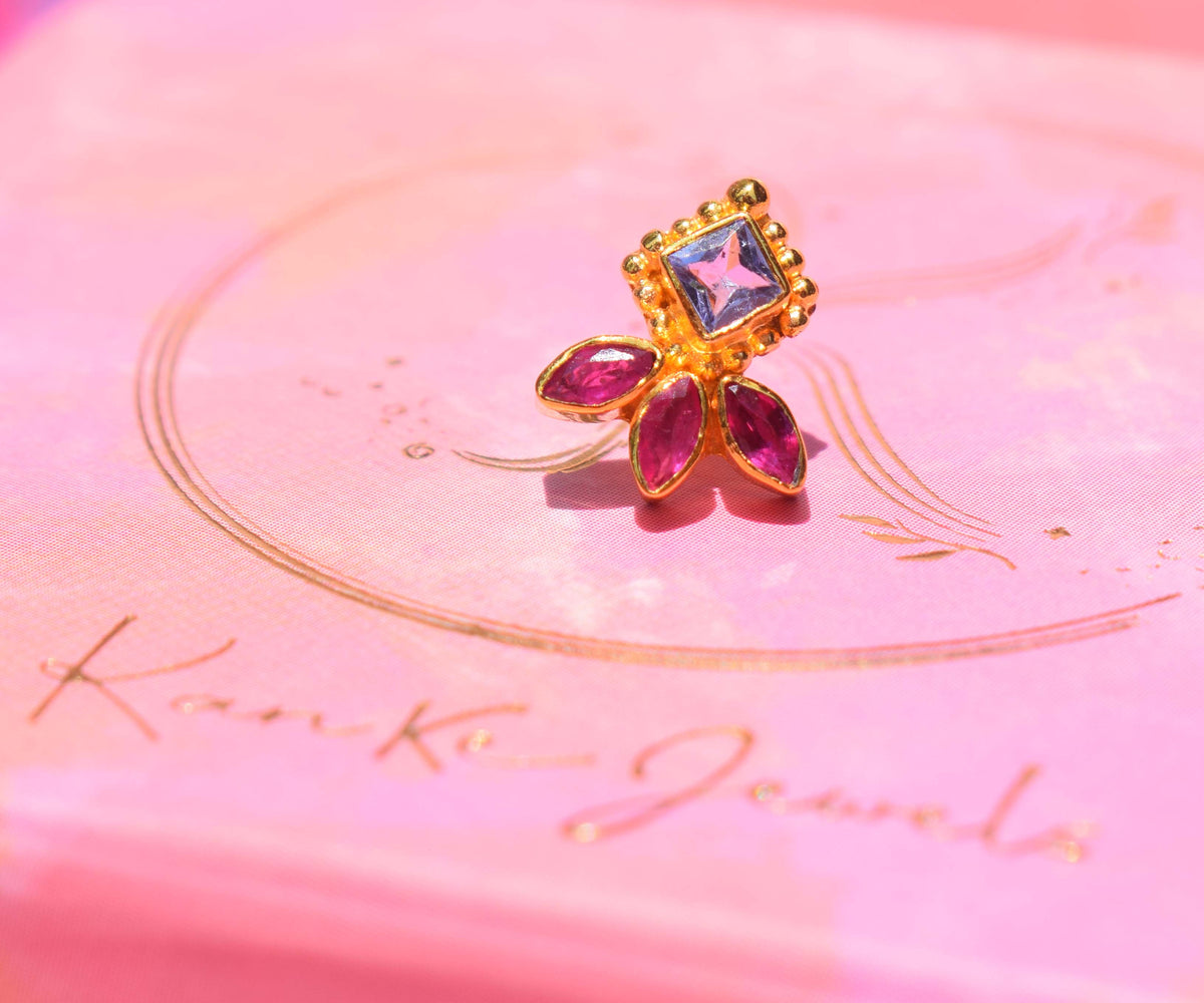 Solitario Petalos Rubí