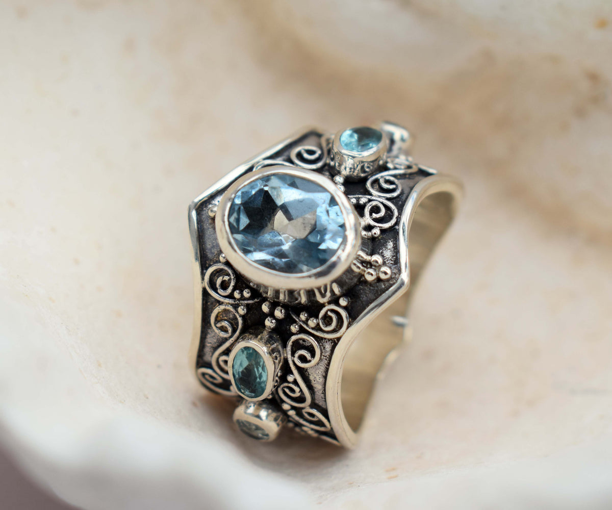 Anillo Makara Topacio