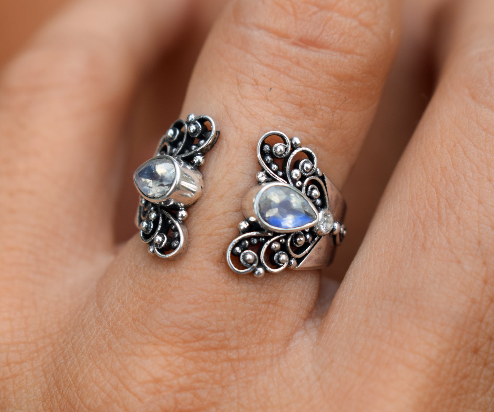 Anillo Butterfly Piedra Luna