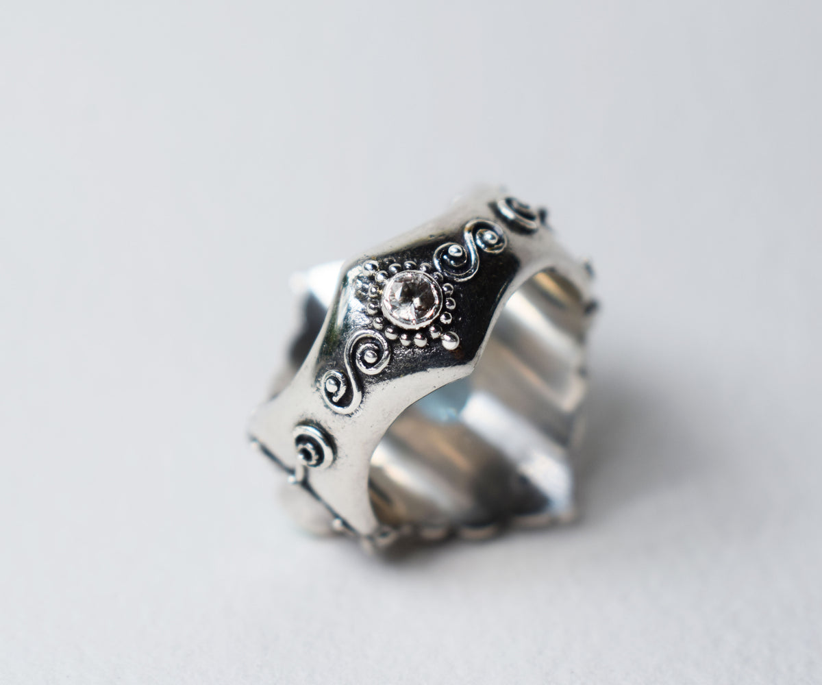 Anillo New Lotus Topacio