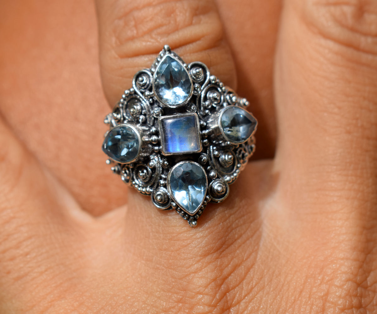 Anillo Goa Piedra Luna