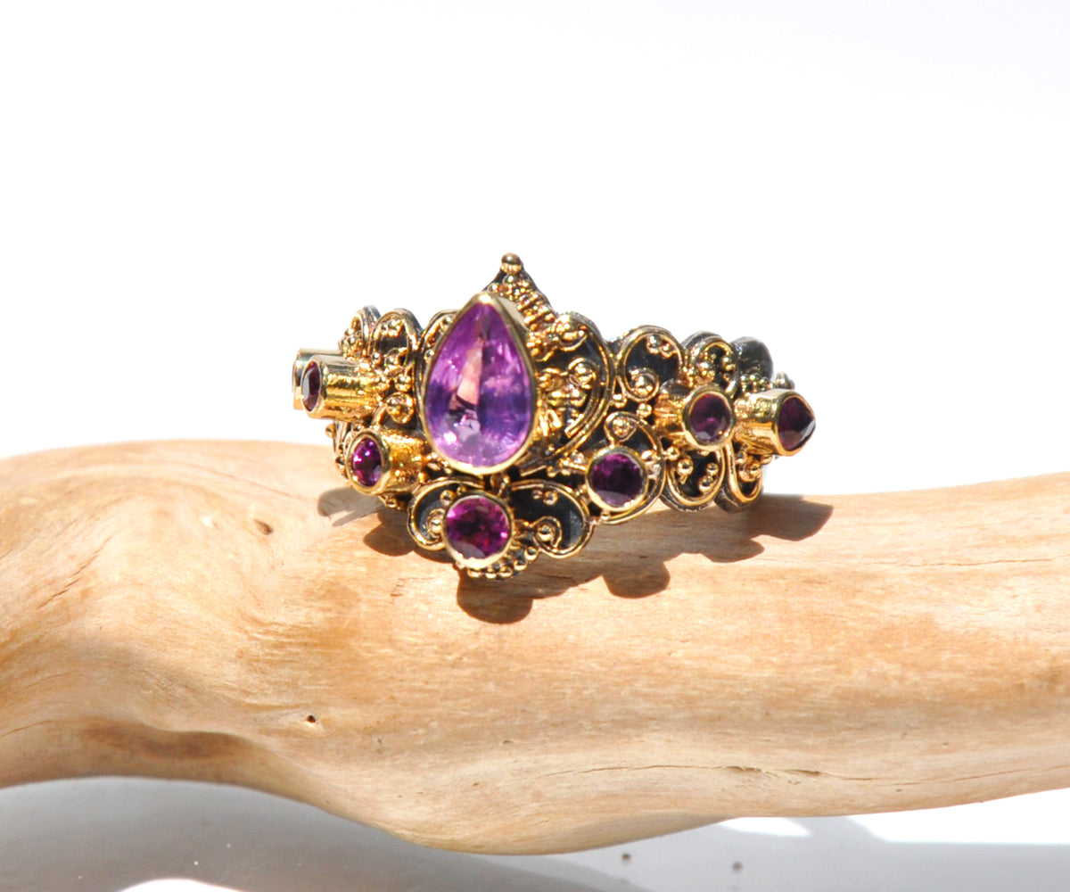 Anillo Magic Lotus Zafiro Rosado