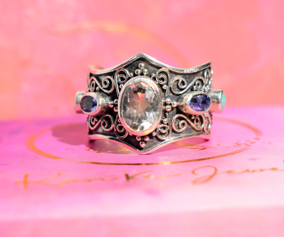 Anillo Makara Topacio blanco