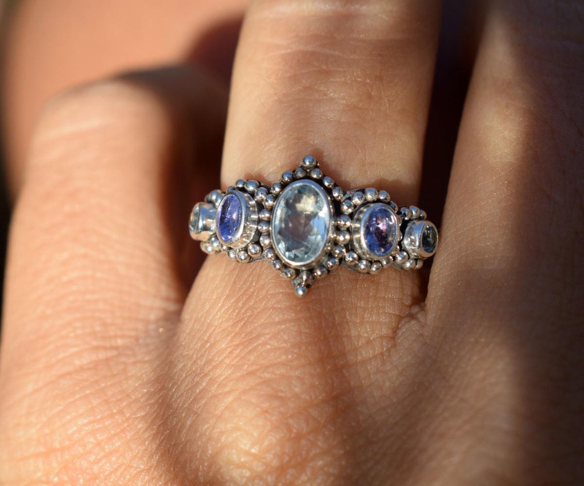 Anillo Petra Aguamarina