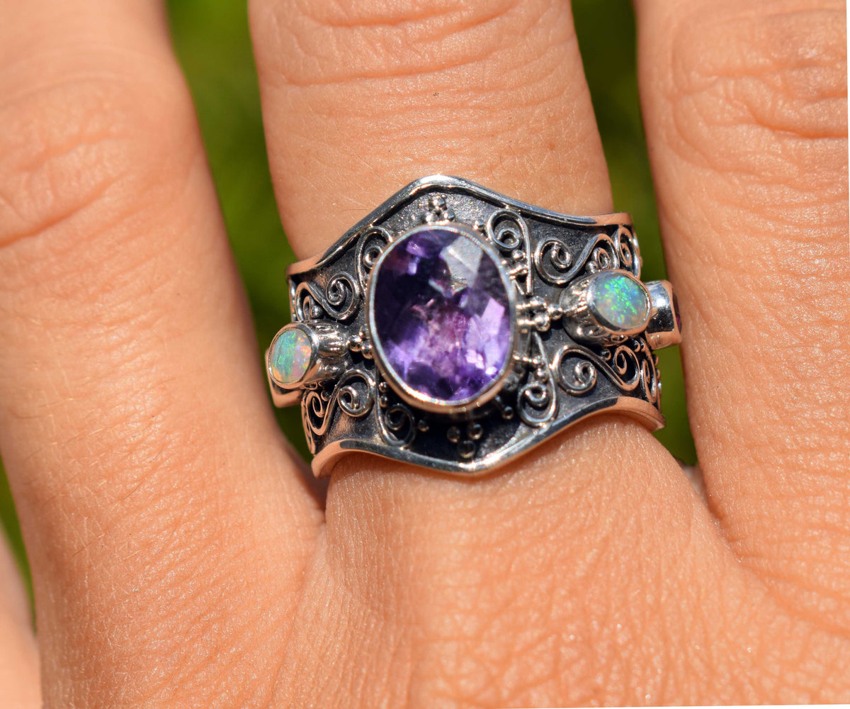 Anillo Makara Amatista