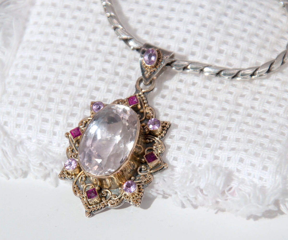 Colgante Isis Kunzita