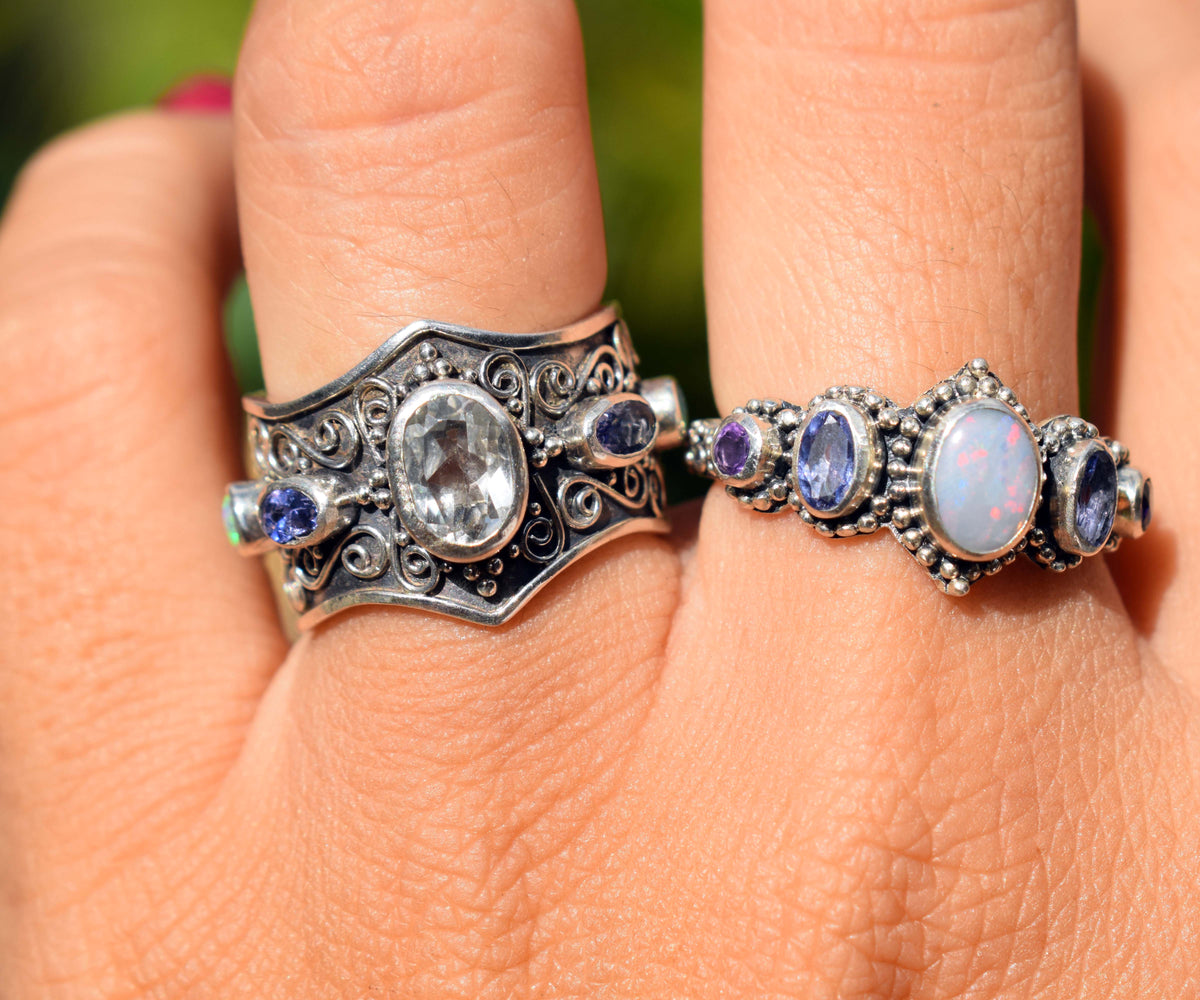 Anillo Makara Topacio blanco