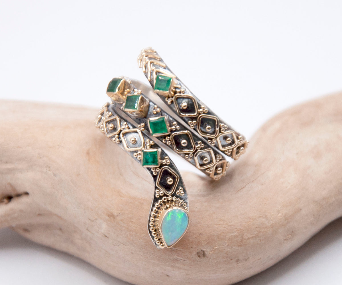 Anillo Kundalini Ópalo Esmeralda
