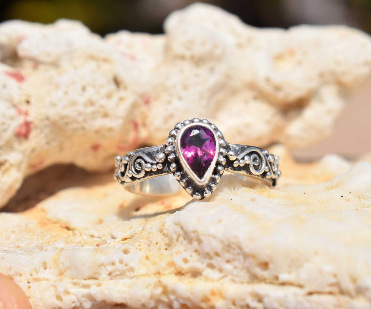 Anillo Pie Dreams Rodolita gota