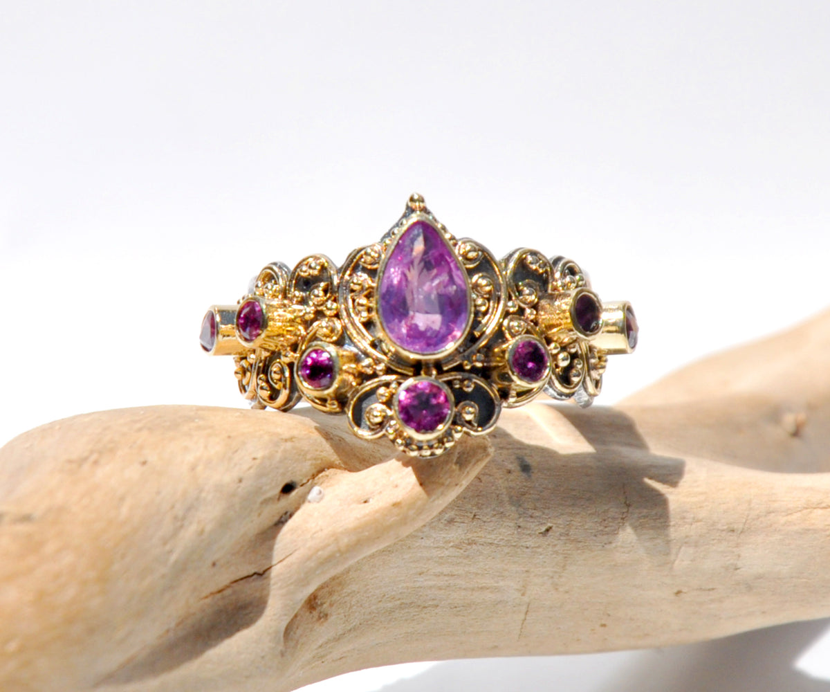 Anillo Magic Lotus Zafiro Rosado