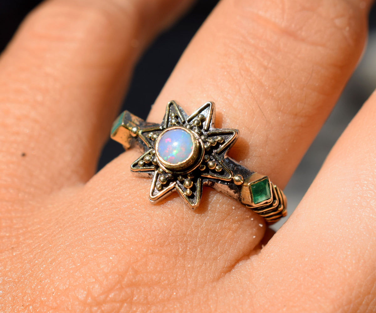 Anillo Cosmic Venus Opalo