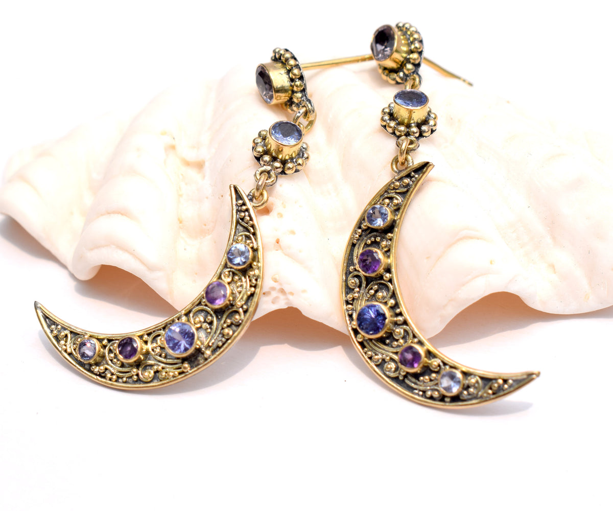 Aros Crecent Moon Tanzanitas