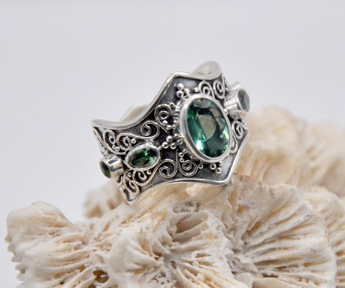 Anillo Makara Apatita