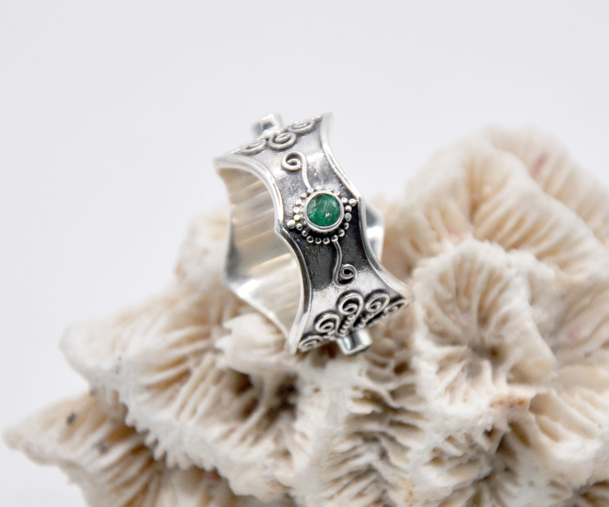 Anillo Makara Apatita