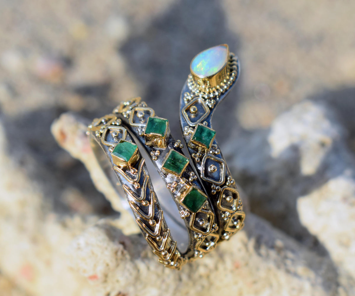 Anillo Kundalini Ópalo Esmeralda