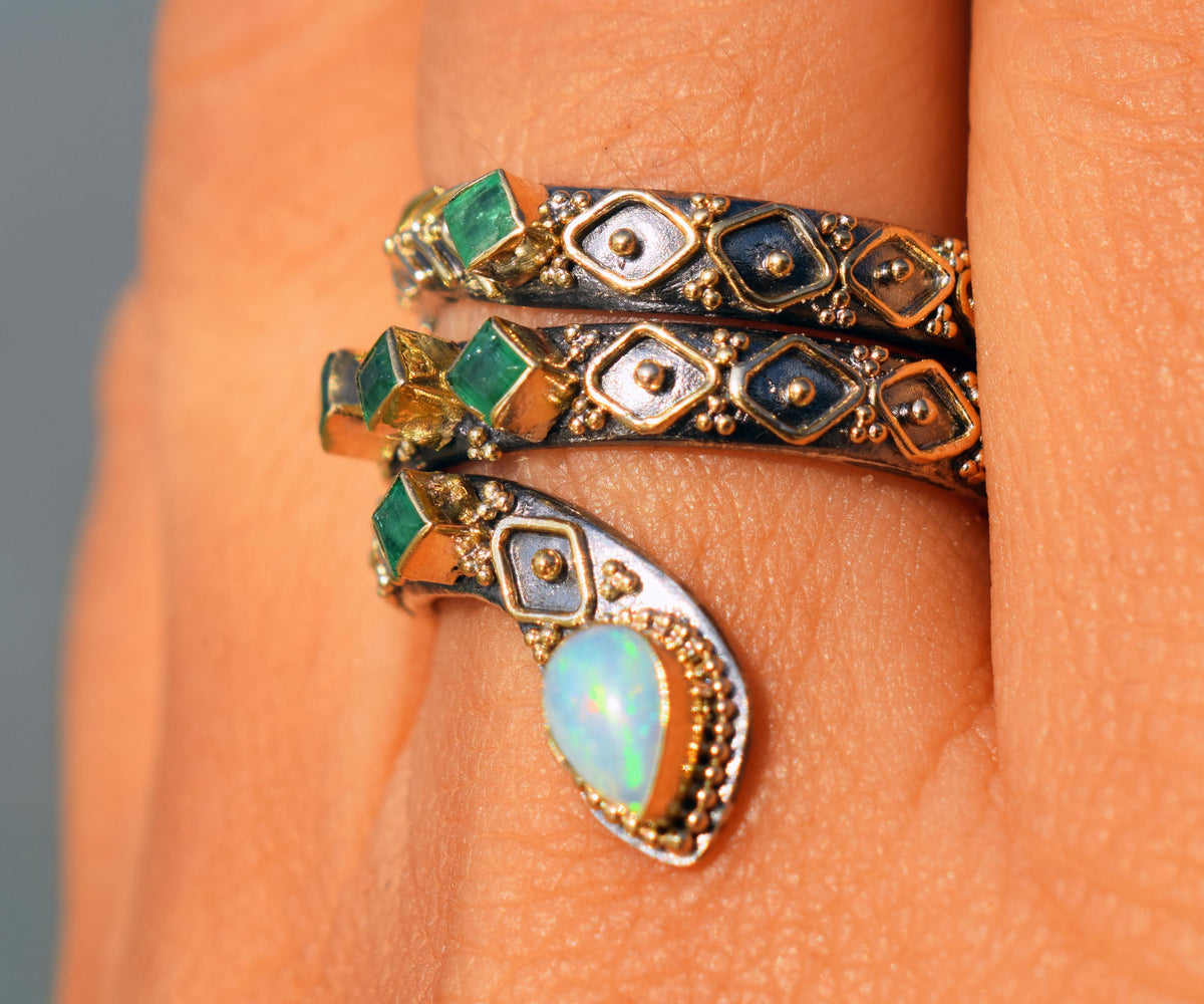 Anillo Kundalini Ópalo Esmeralda