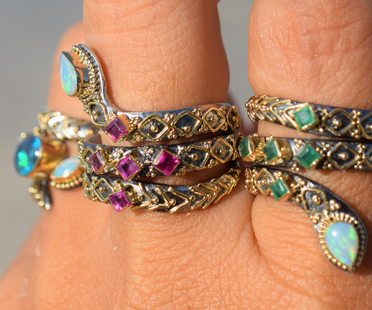 Anillo Kundalini Ópalo Rubi