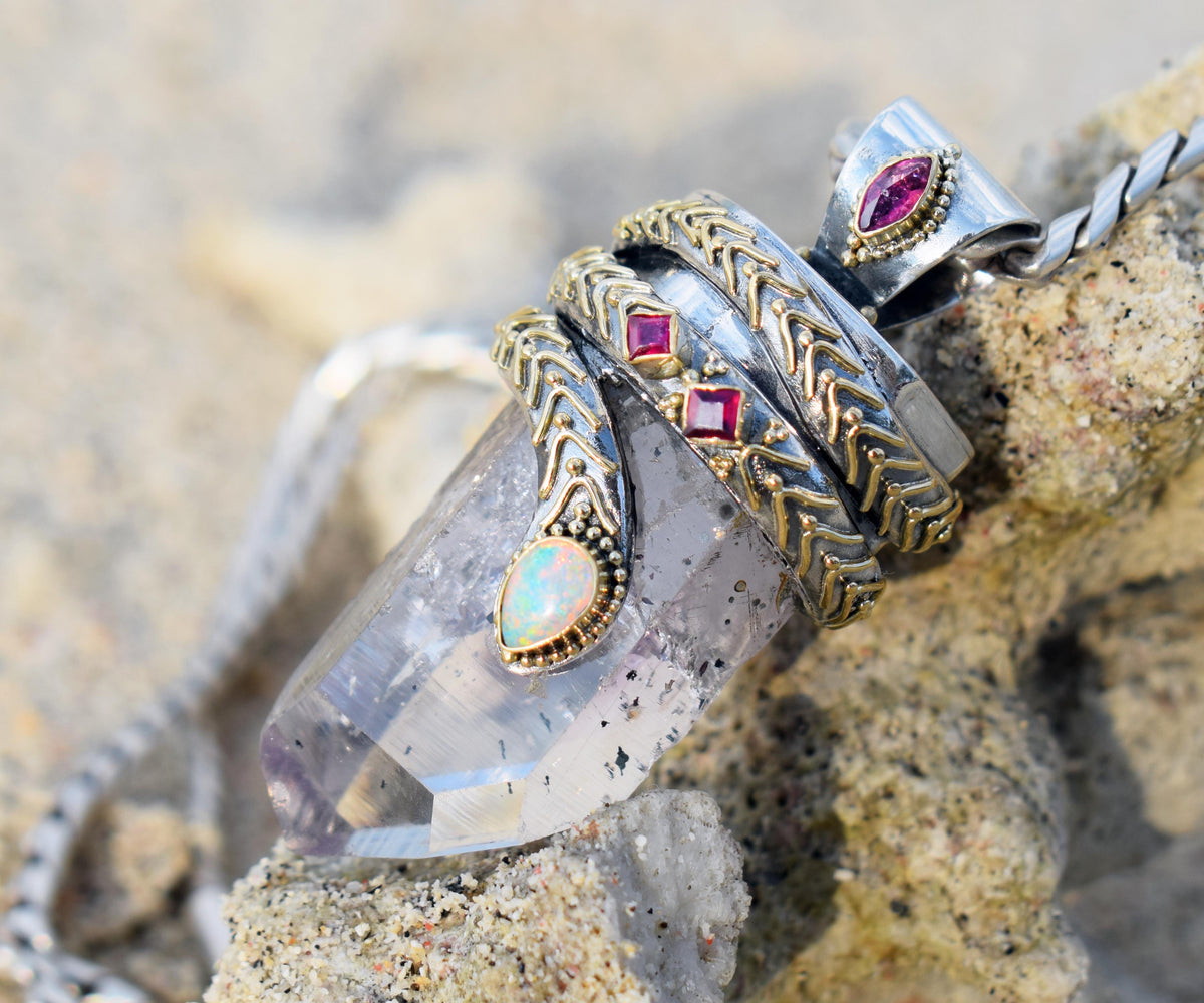 Amuleto kundalini Rainbow