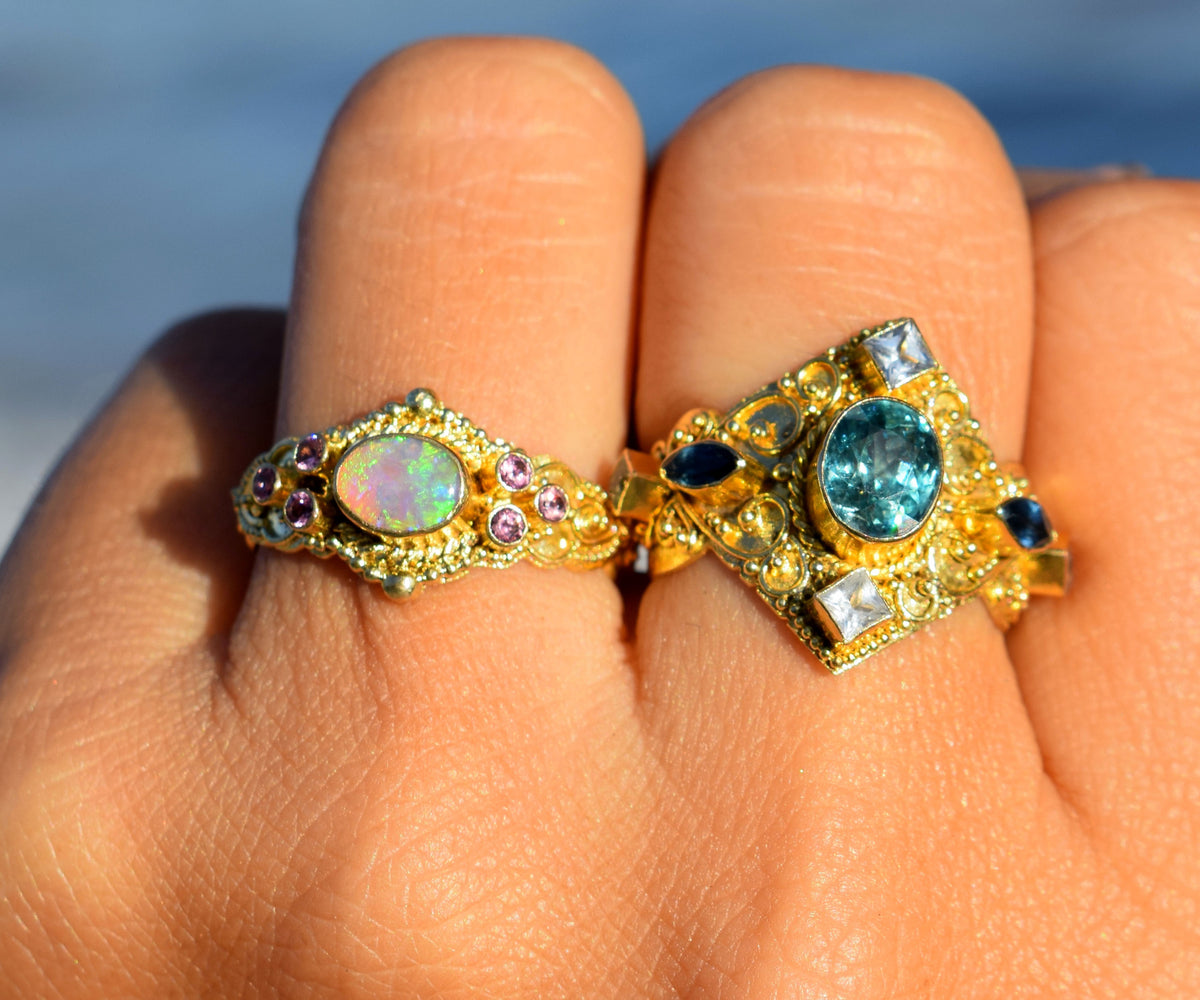 Anillo Sacred Zircón