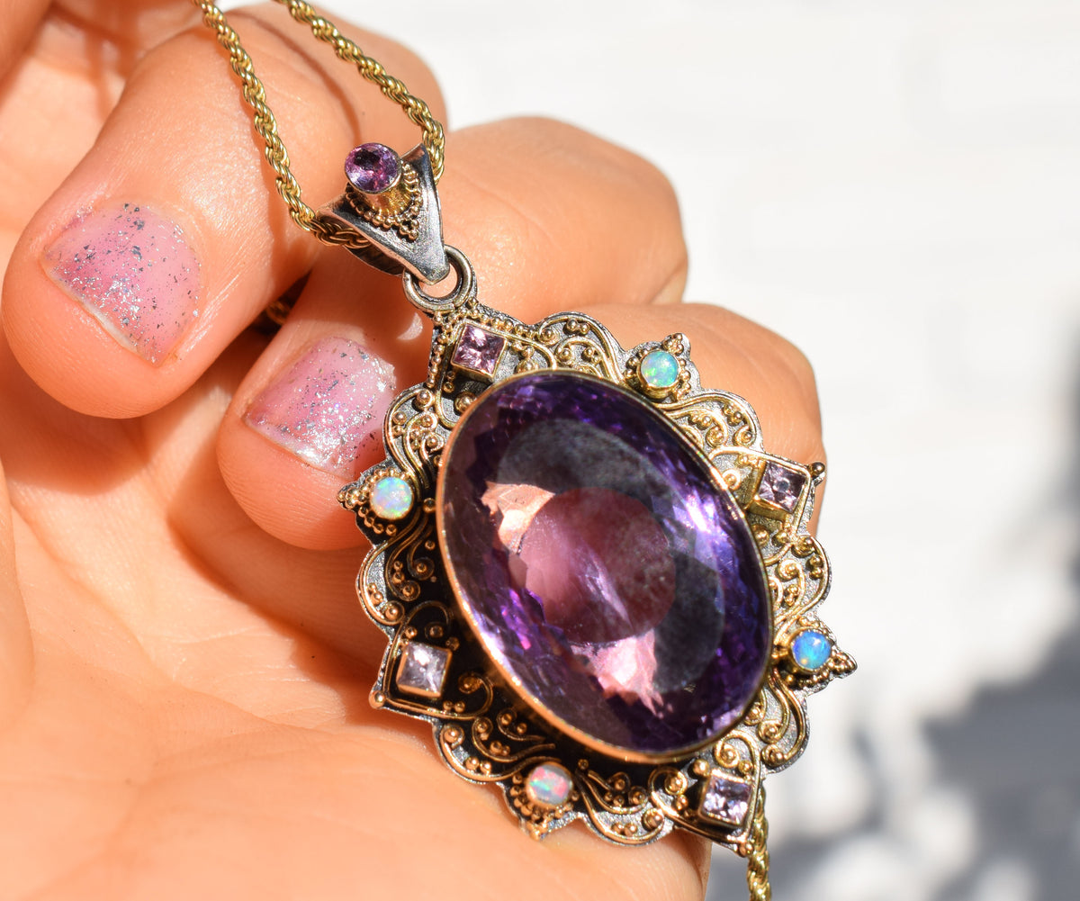 Colgante Isis Amatista