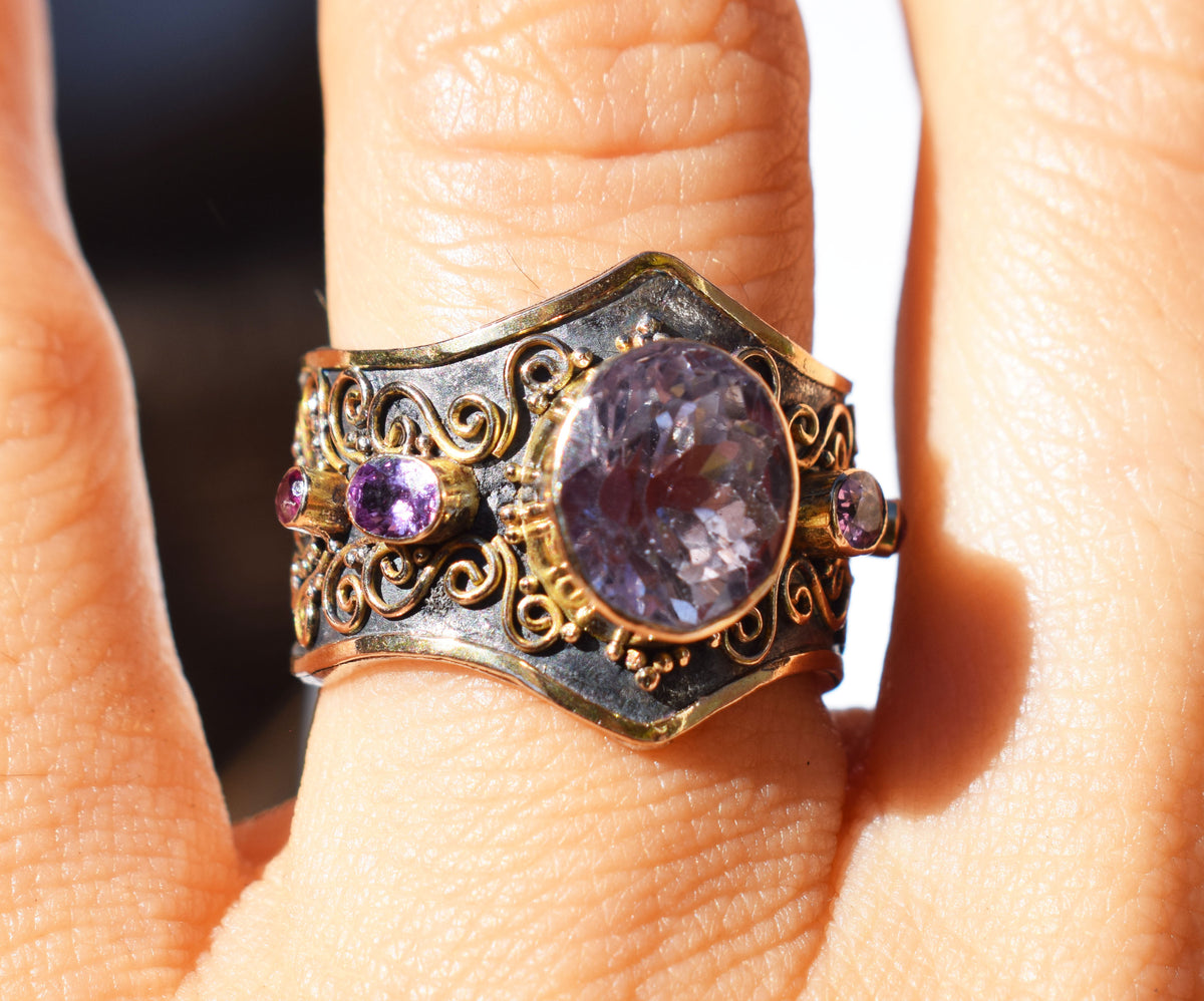 Anillo Makara Kunzita