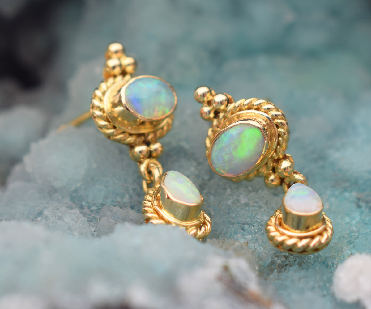 Aros Oval Drop Opalos