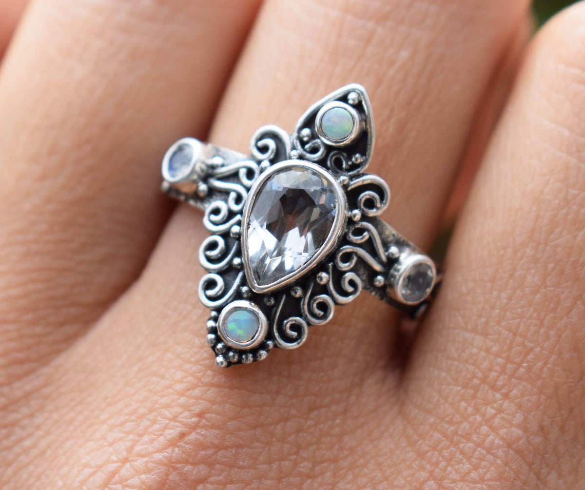 Anillo Kenya Topacio Blanco