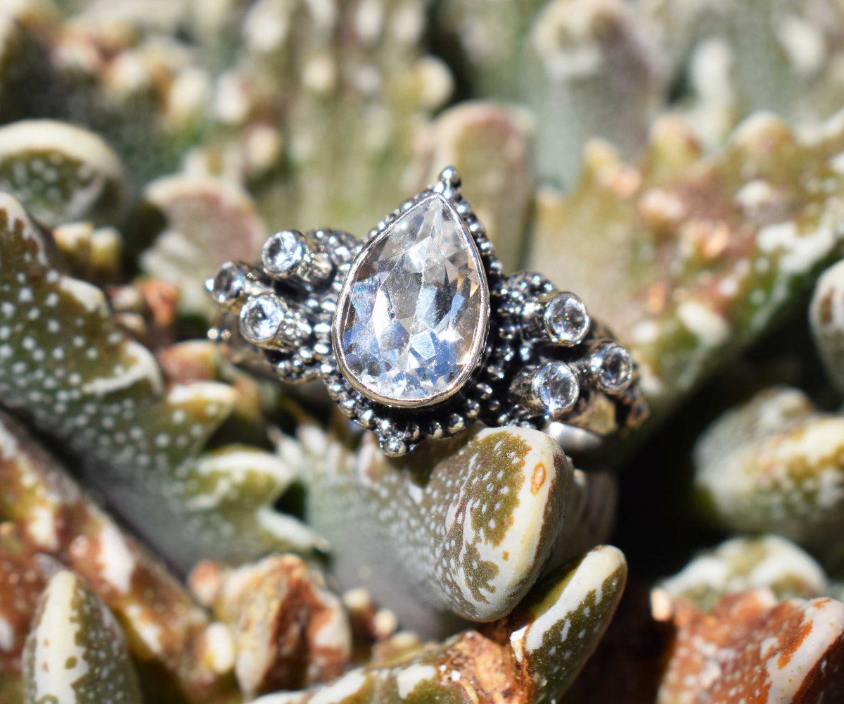 Anillo Venecia Topacio blanco