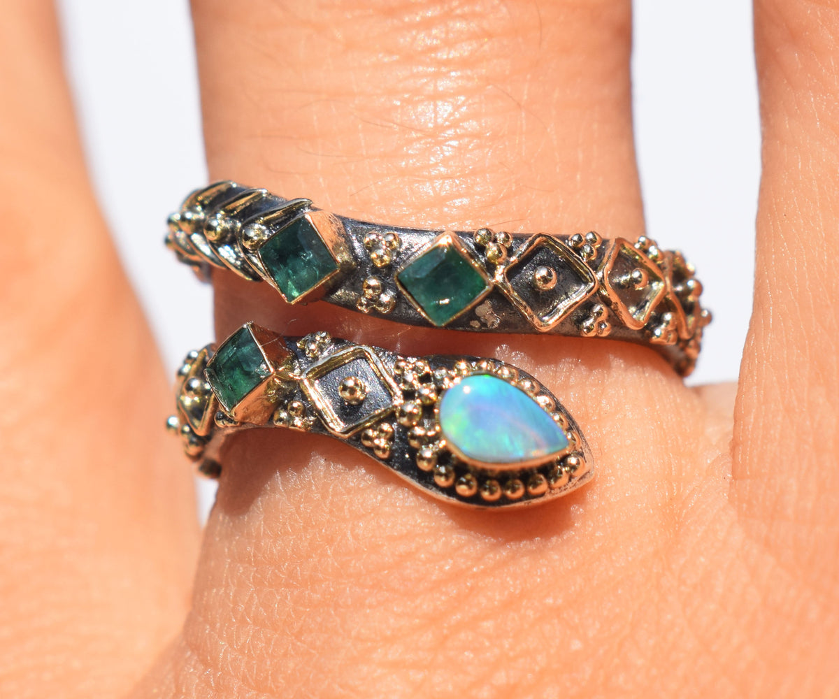 Anillo Kundalini Ópalo Esmeralda