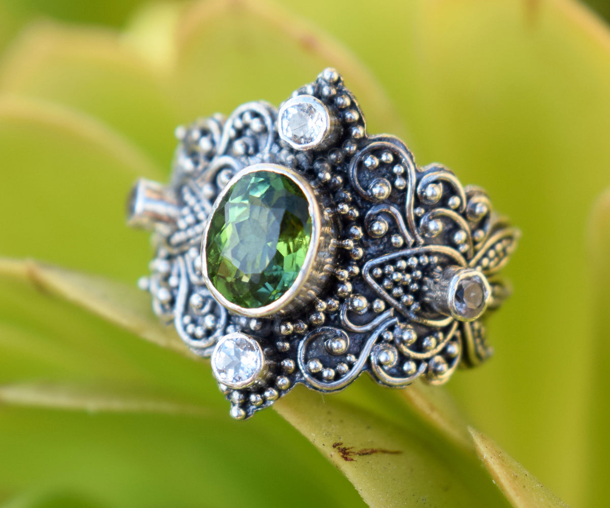 Anillo Lotus Turmalina verde