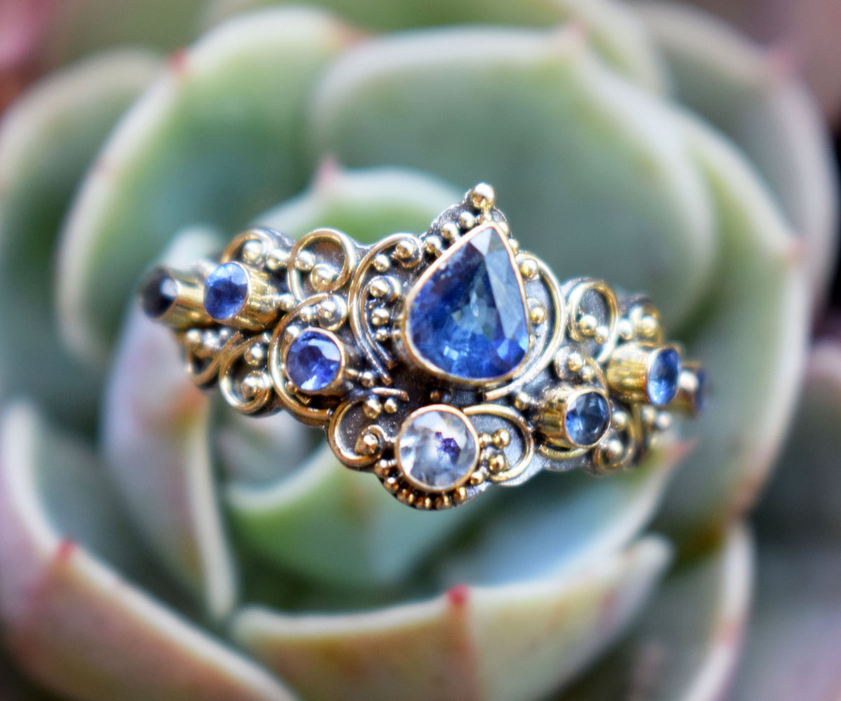 Anillo Magic Lotus Zafiro