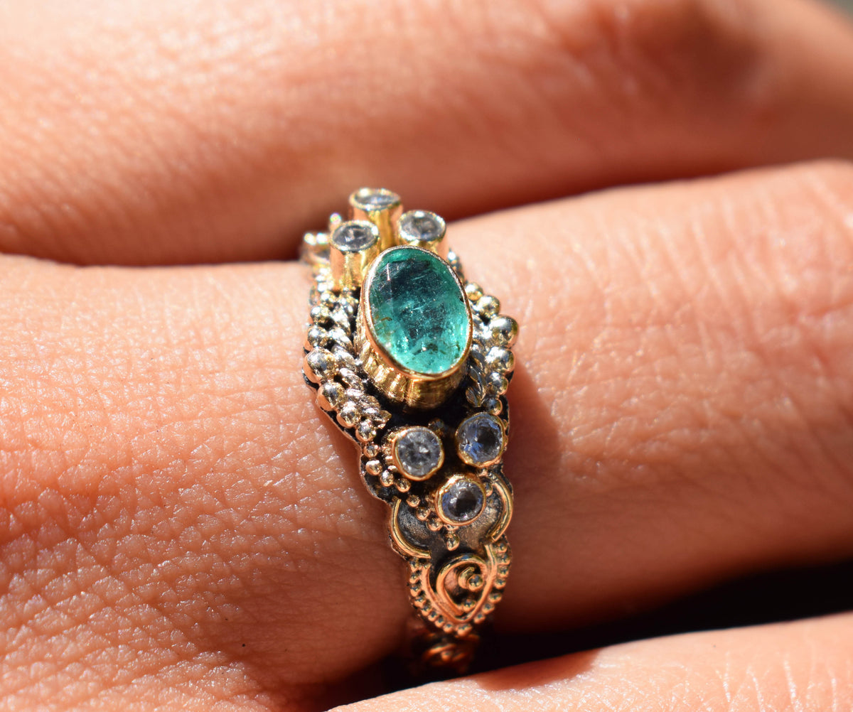 Anillo Azahara Esmeralda