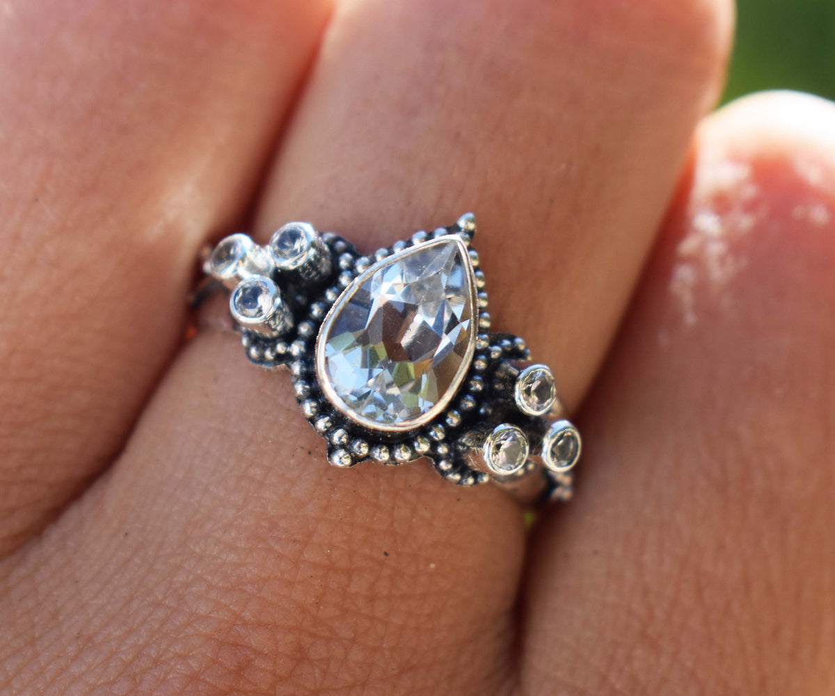 Anillo Venecia Topacio blanco